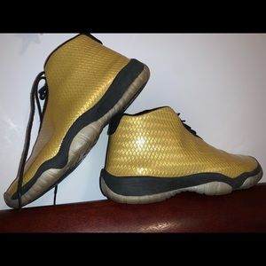 Jordan Future Gold (GS size 6.0)